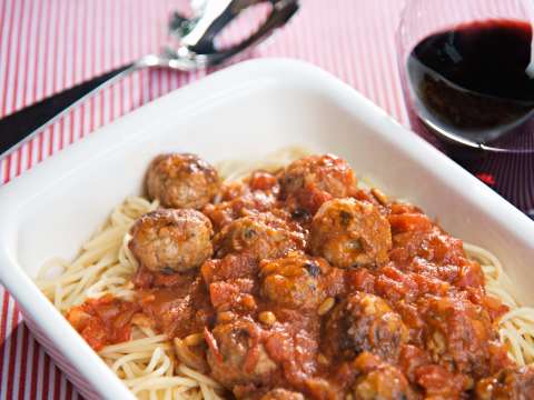 Mamman lihapullapasta + viinisuositus