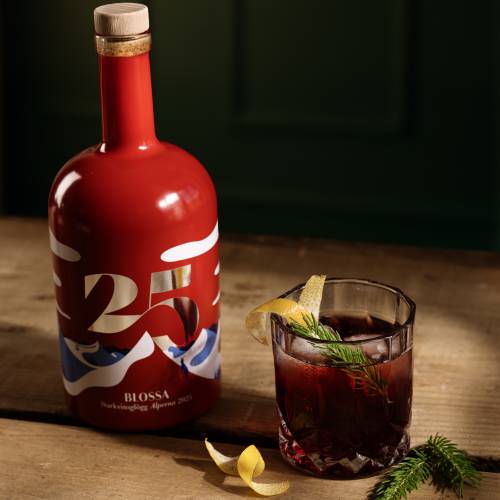 Negroni with Blossa 25.