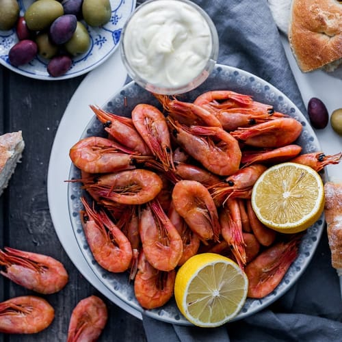 Rökta räkor med whiskyaioli och nybakad focaccia