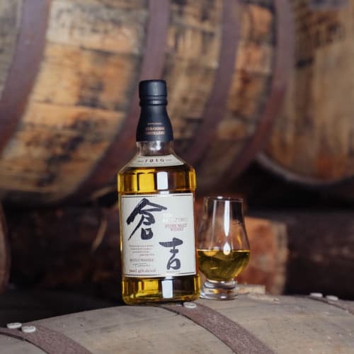 Japanska whiskyn Matsui på tunna