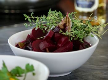 LINIE-pickled beetroots with anise