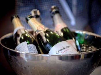 Miten cava ja prosecco eroavat toisistaan?