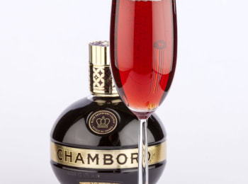 Chambord royal -drinkki