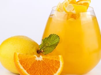 Orange Punch valkoviinidrinkin ohje