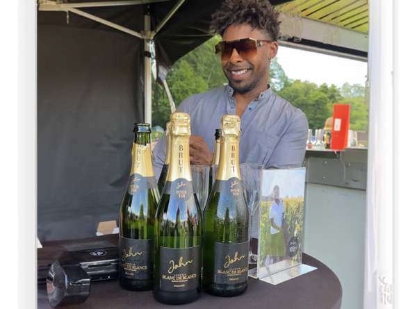 John Lundvik med sitt vin