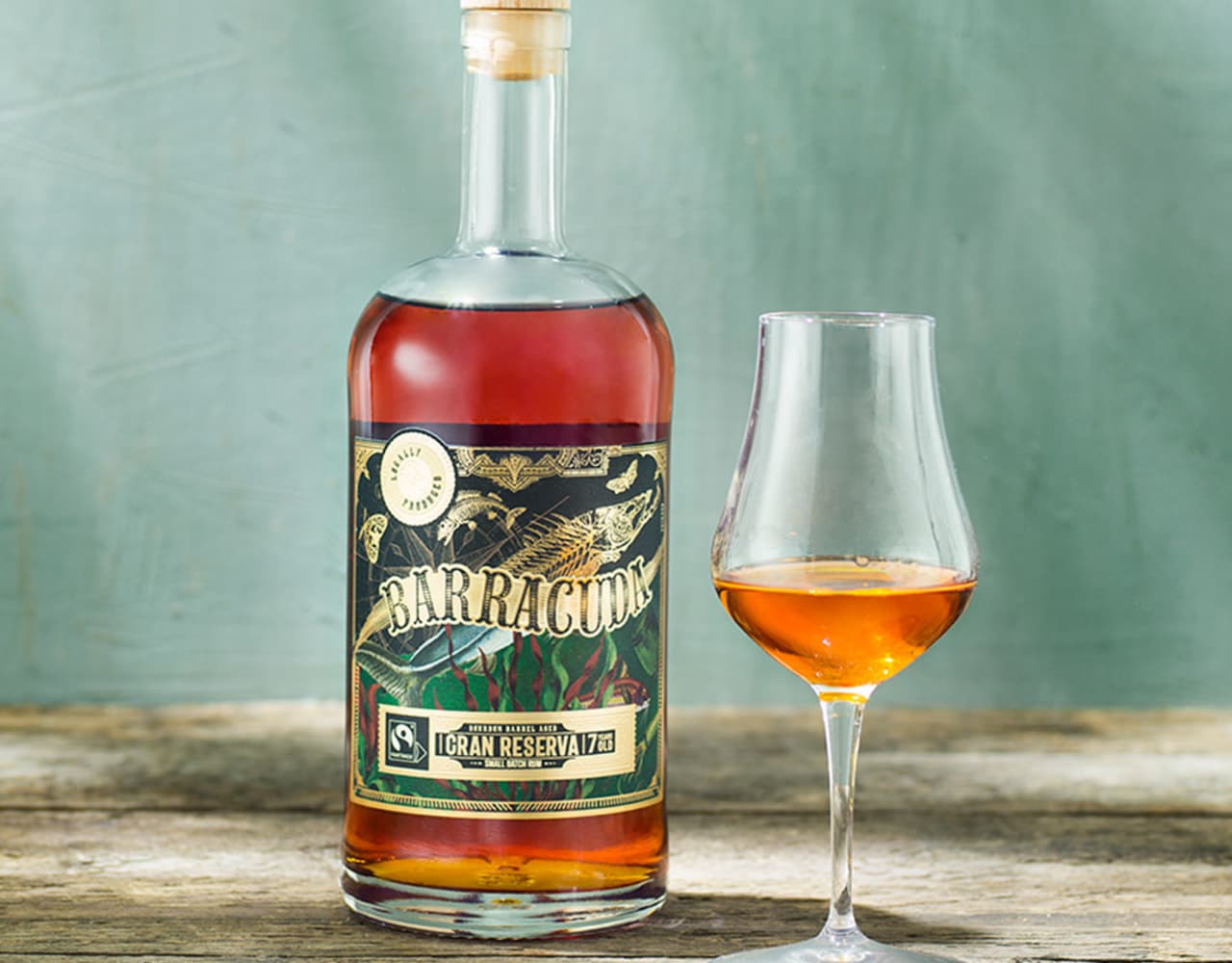 Barracuda Gran Reserva och ett romglas