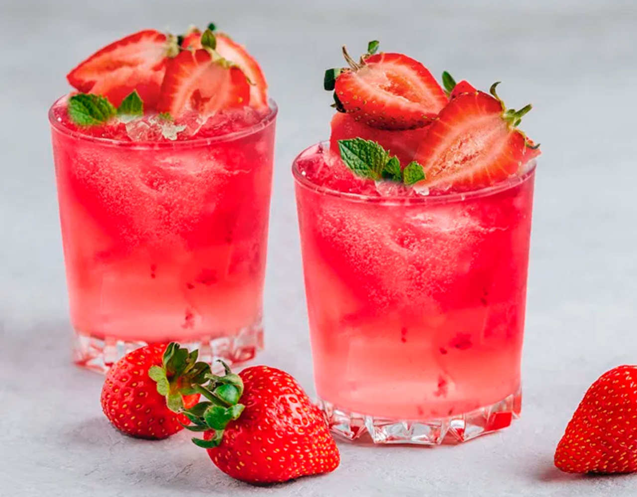 Berry & Basil Smash drink