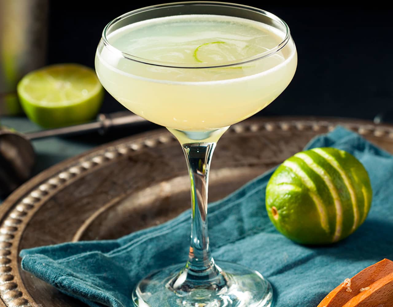 Vodka gimlet drink