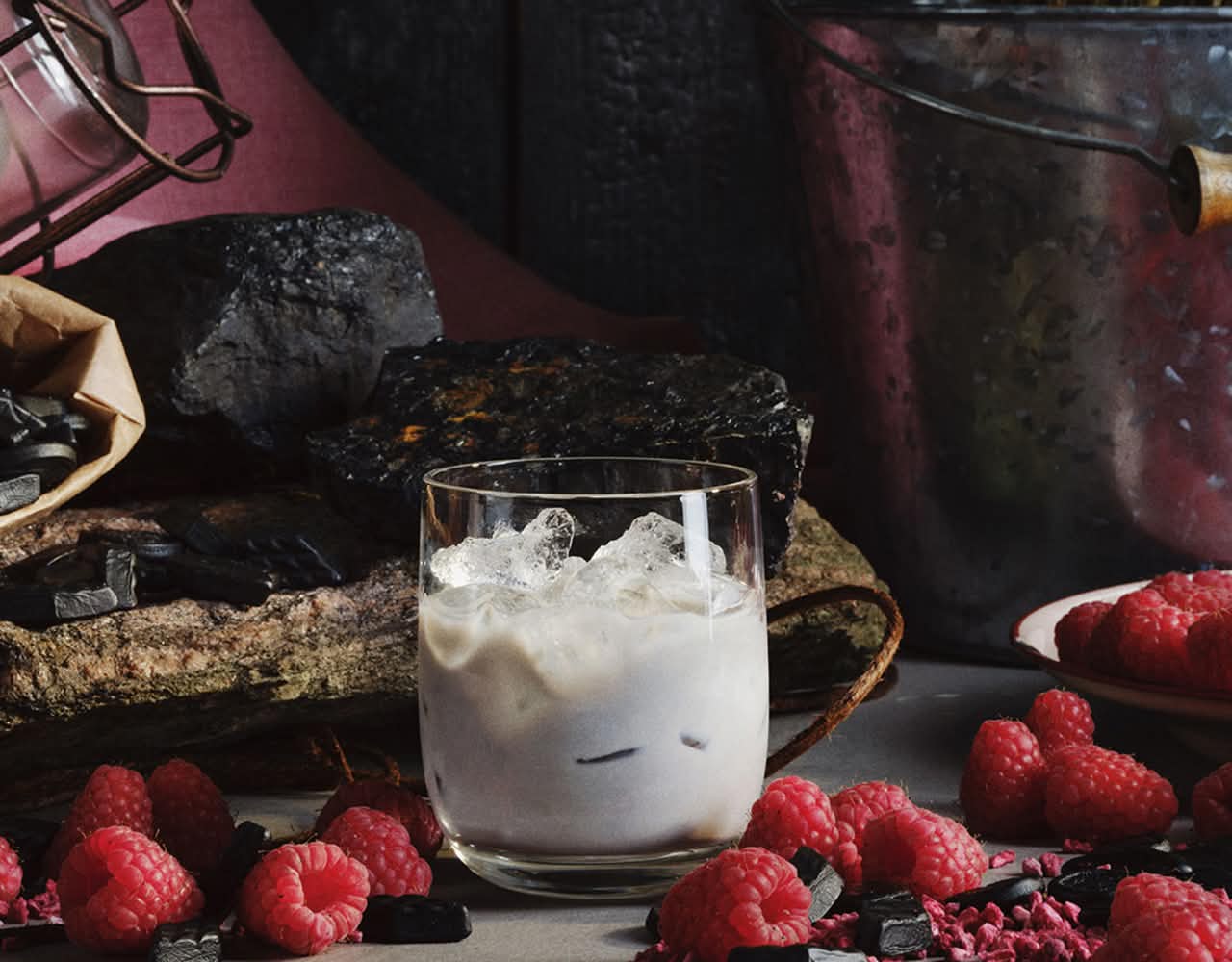 Koskenkorva lakritsdrink Funny Milk & Honey