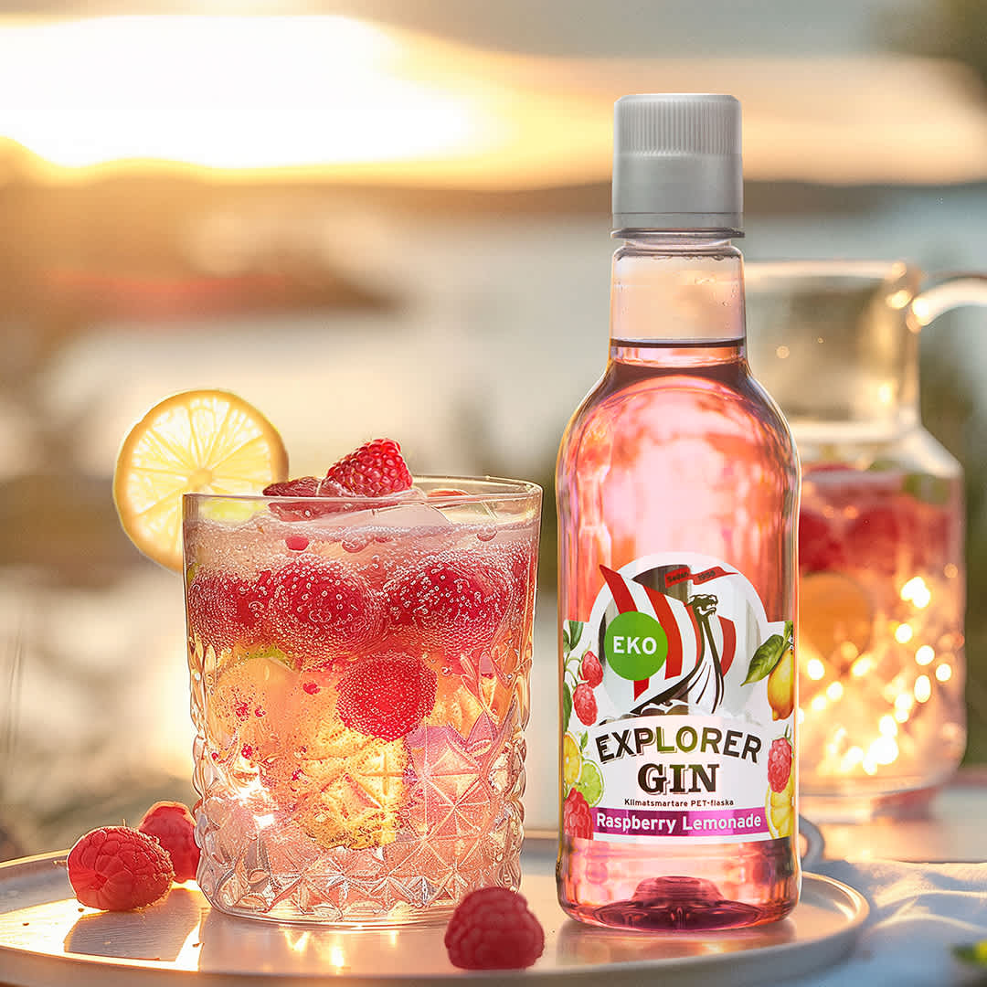 Explorer Gin Raspberry Lemonade och en drink
