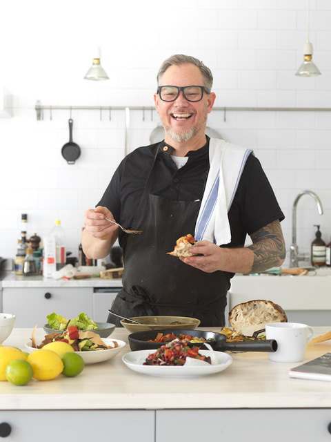 Sebastian på Taku-Taku