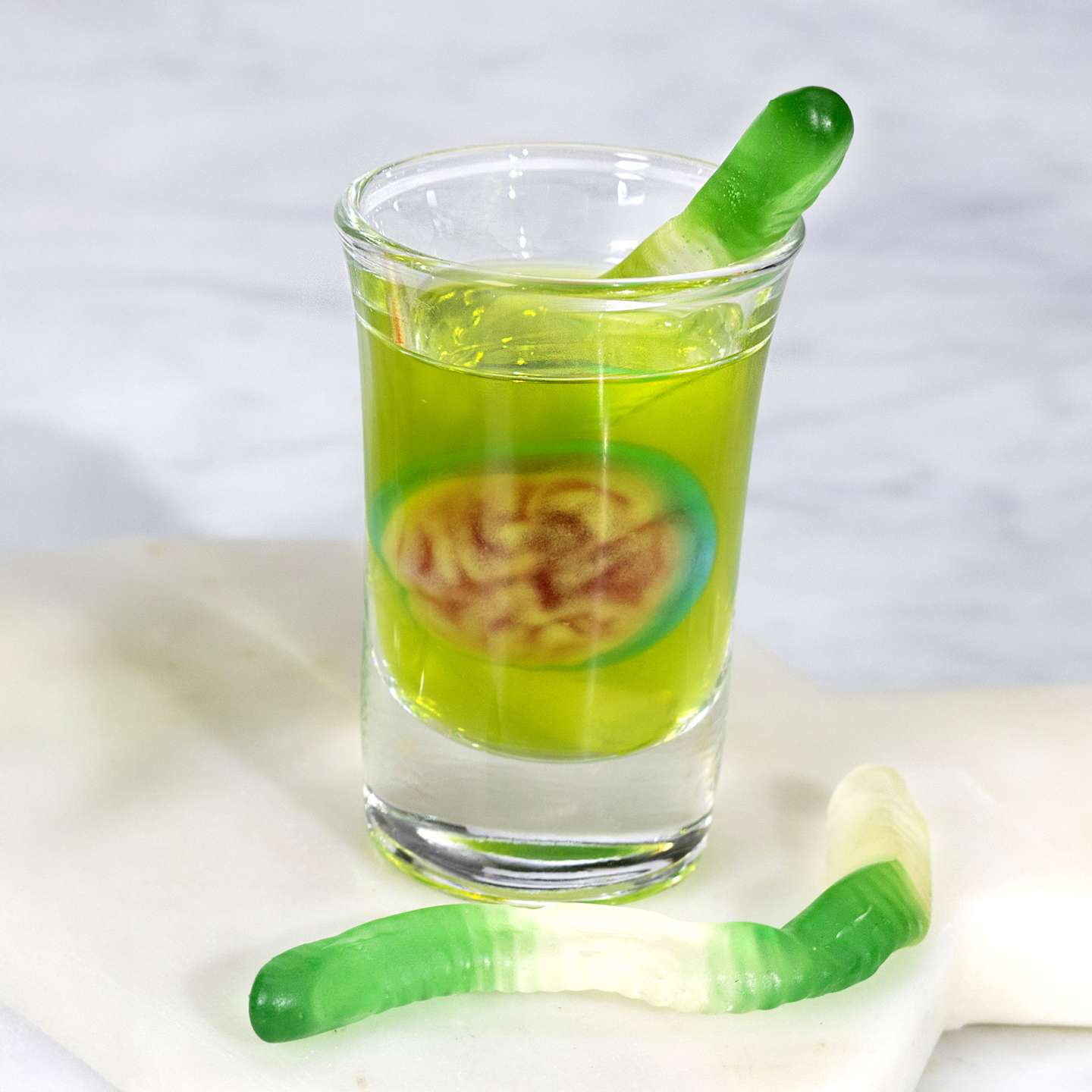 Halloweenshot med läskigt godis