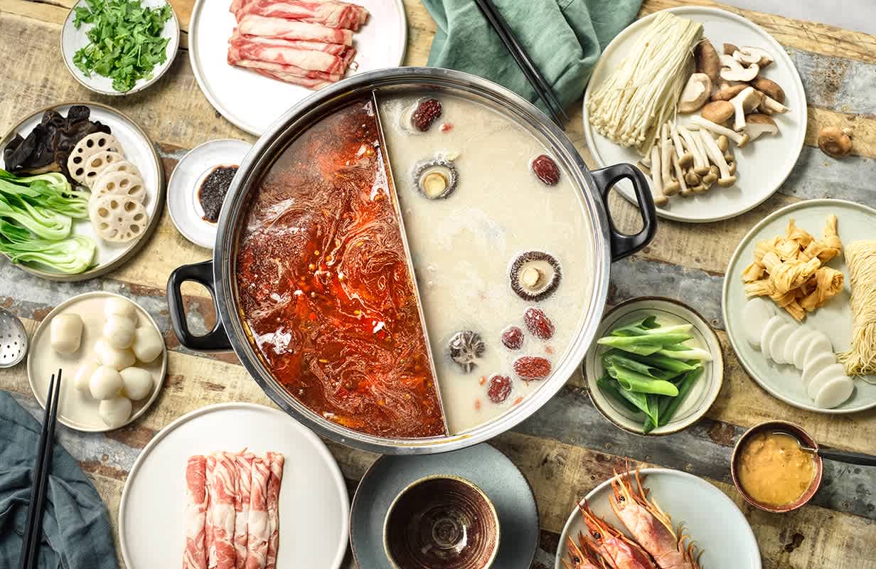 Hot pot med mild och stark buljong