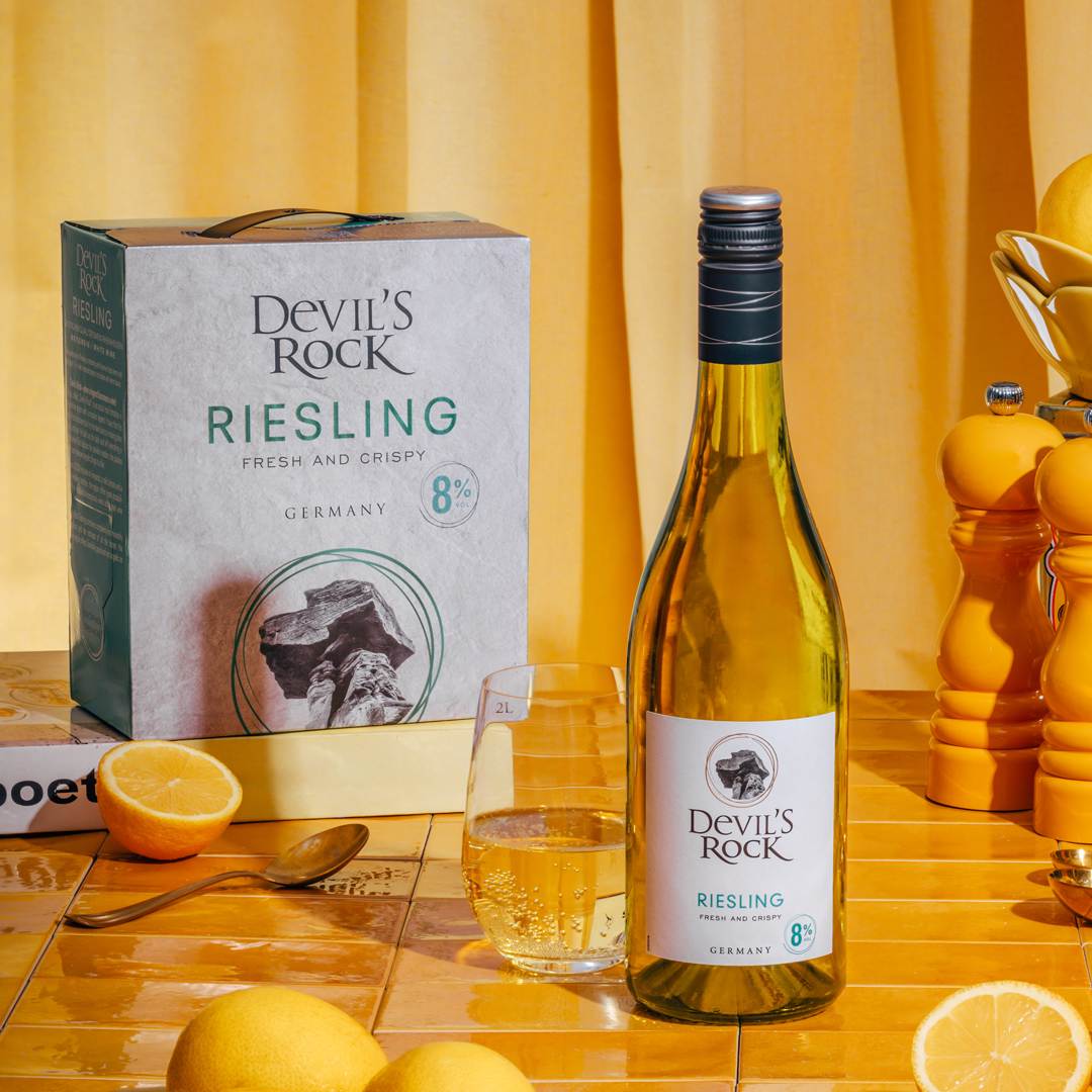 Devils_Rock_75cl_ja_hanapakkaus