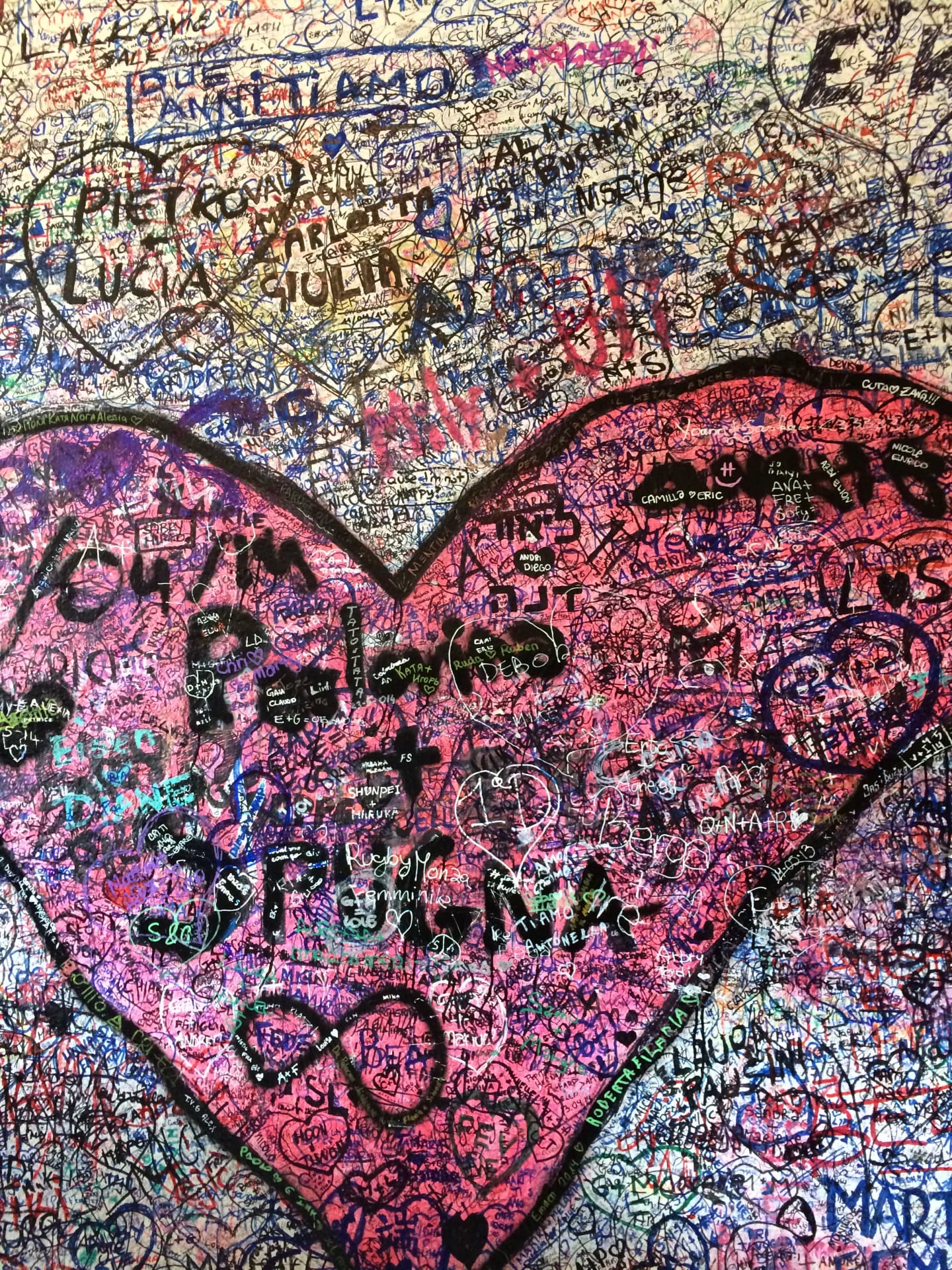 Romeon ja Julian rakkausseinä