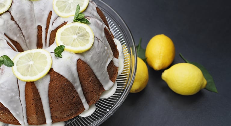 Kook Saaremaa Vodka glasuuriga