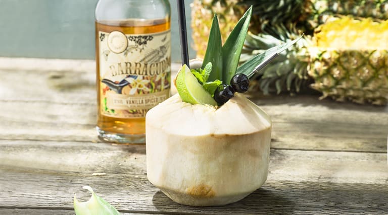 Barracuda Spiced Piña Colada rummikokteil