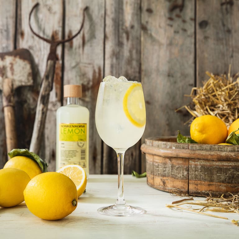 Koskenkorva Lemon Spritz Cocktail