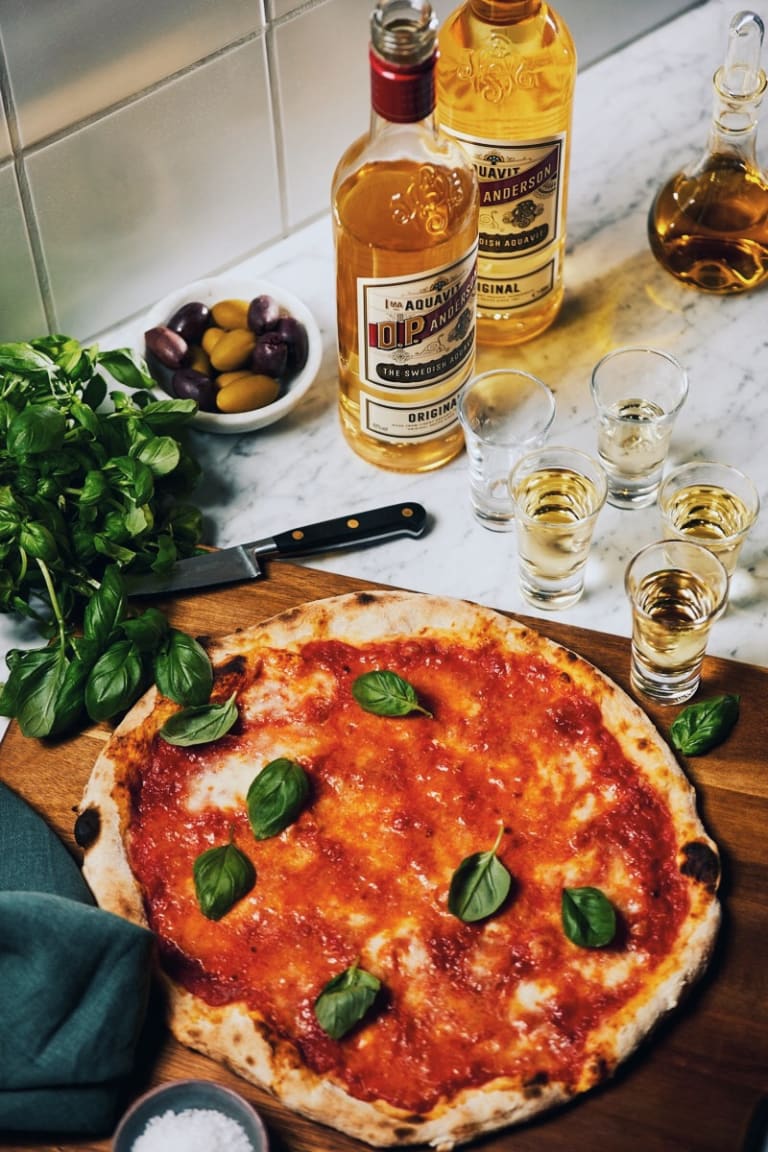 O.P. Anderson aquavit with pizza