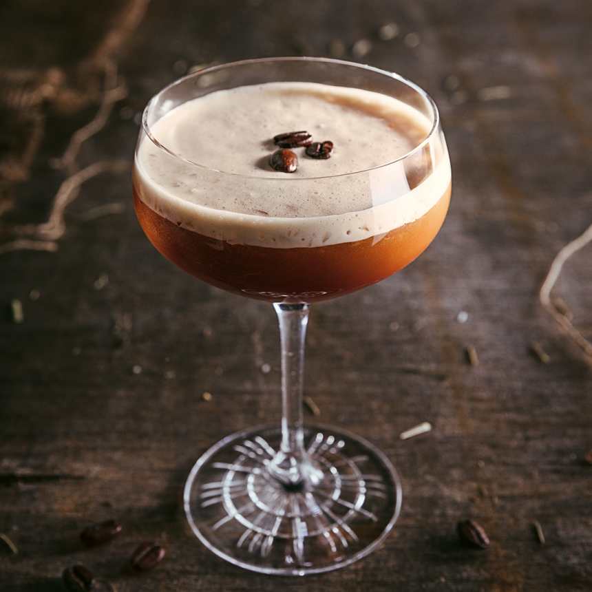 Vodka Martini viinakokteil kohviga