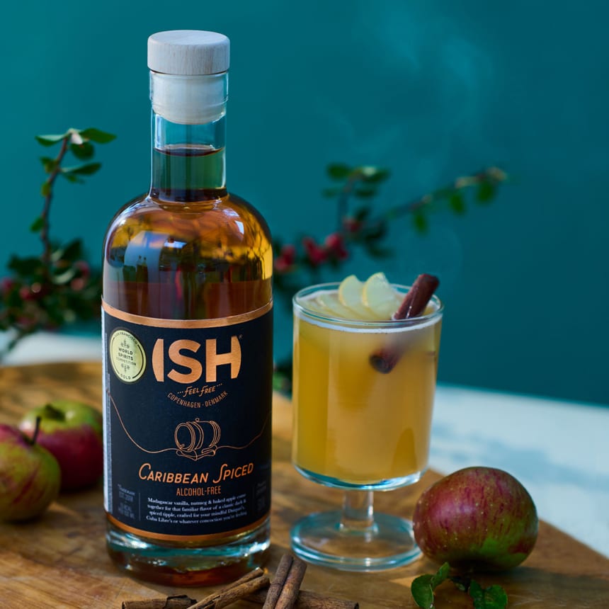 Alkoholivaba Hot Toddy rummikokteil