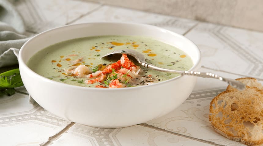 Vähisupp saareleivalaastudega