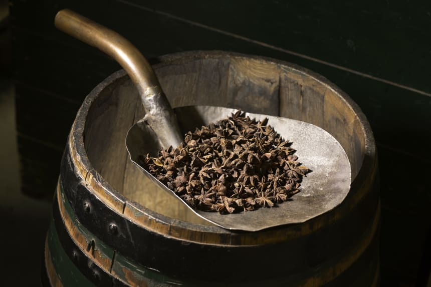 Linie Aquavit spices