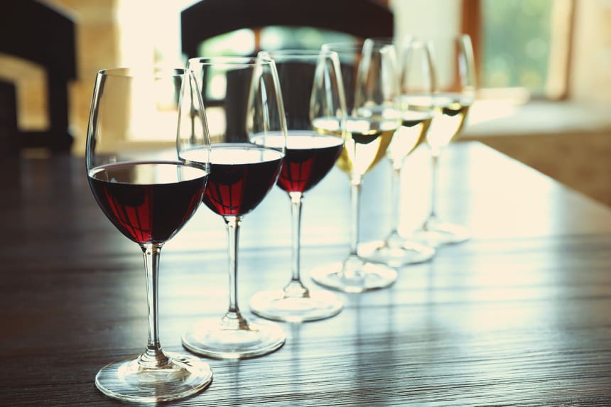 red and white wine glasses