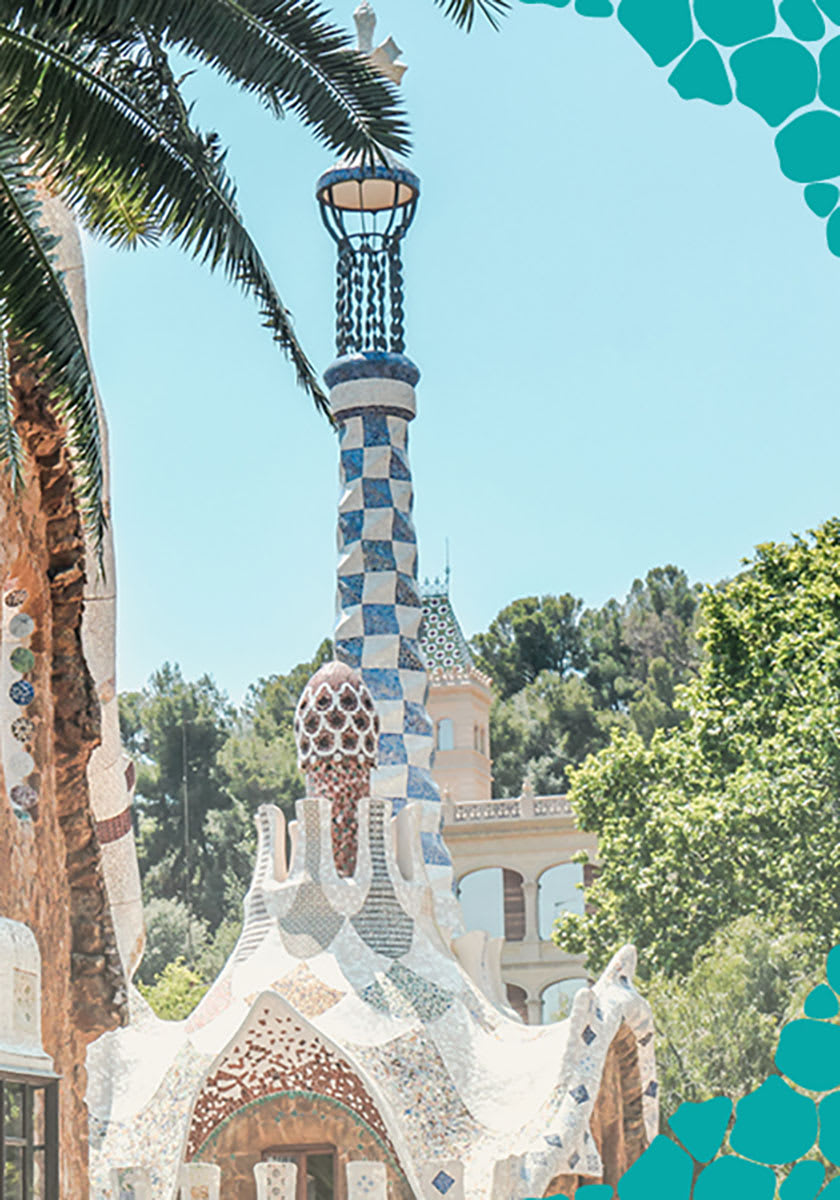 Parc Güell i Barcelona av Gaudí