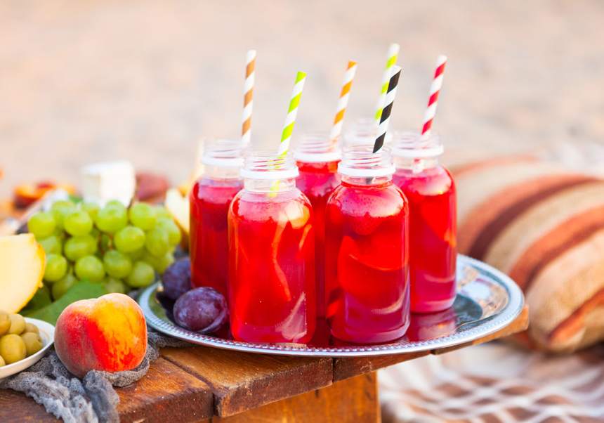Pre-batched cocktails på picknick