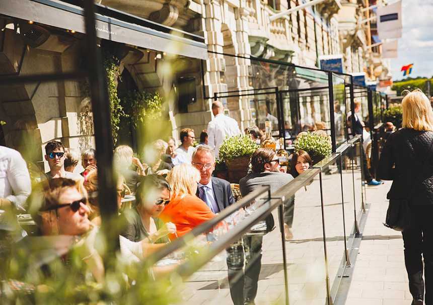 Strandvägen 1 - en av Stockholms skönaste uteserveringar