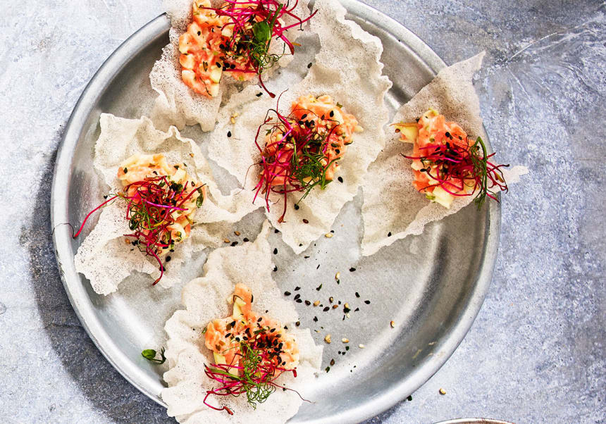 Asiatisk laxtartar med äpple och ingefära.