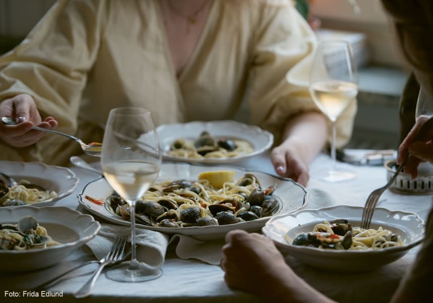 Pasta Vongole och vinglas