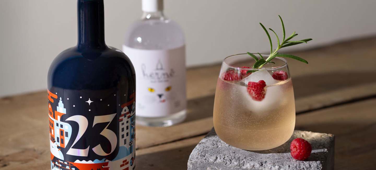 Blossa 23 Gin & Tonic.