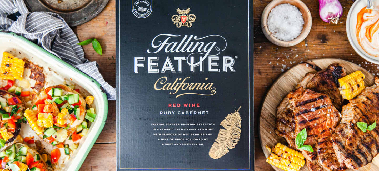 Falling Feather - ett av sommarens bästa röda viner på box