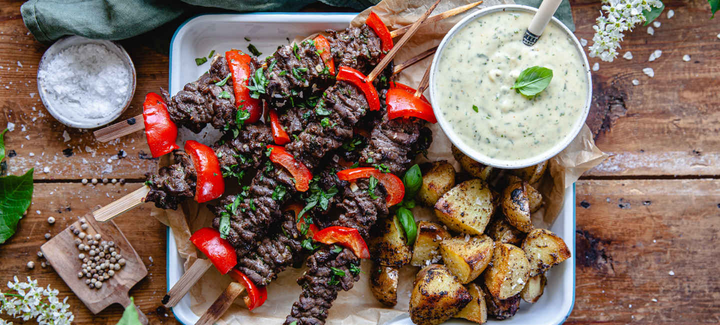 Grillspett med ugnsrostad potatis och bearnaisesås