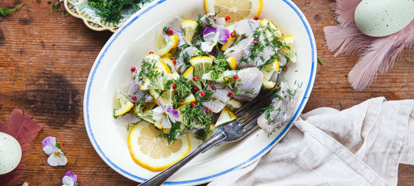 Sill med citron, dill och pepparrot.
