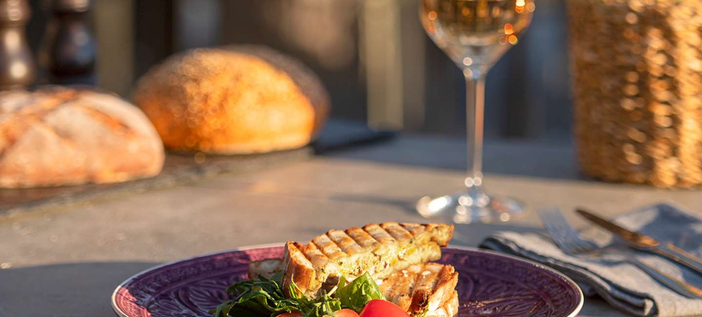 Tuna Melt och ett glas rosé