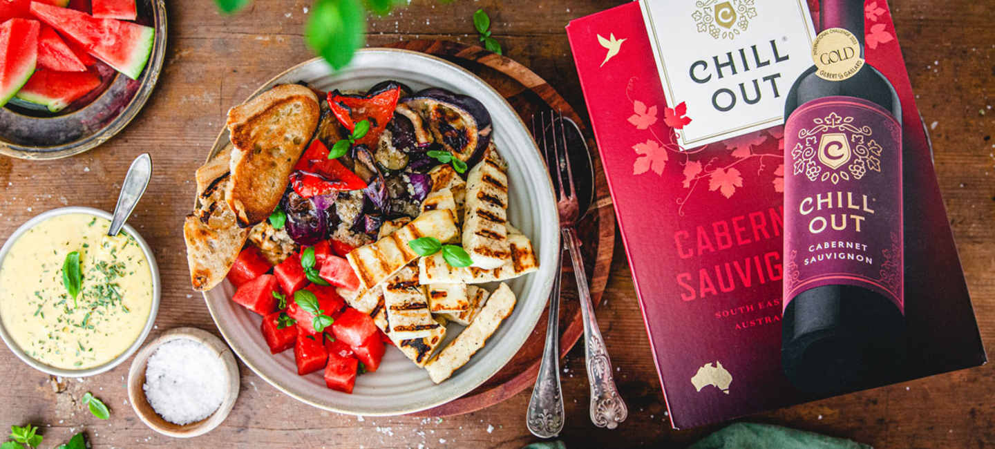 Vegetarisk grilltallrik med halloumi.