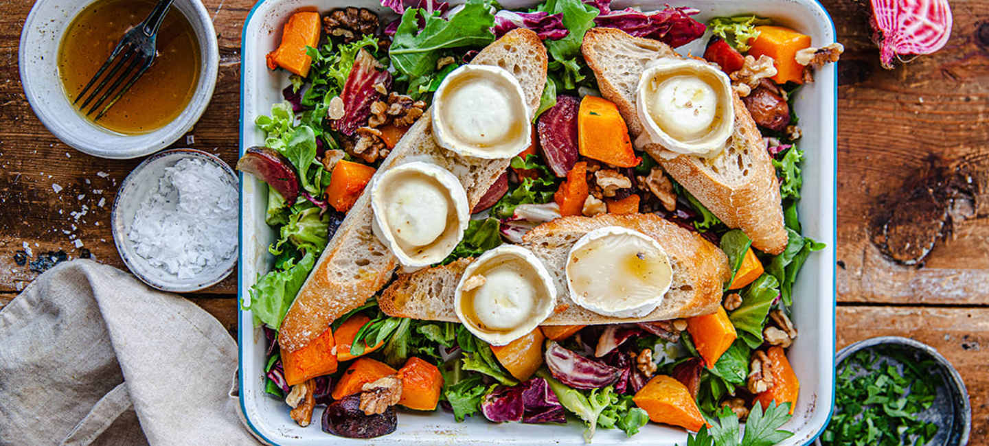Chèvre chaud i plåt med sallad