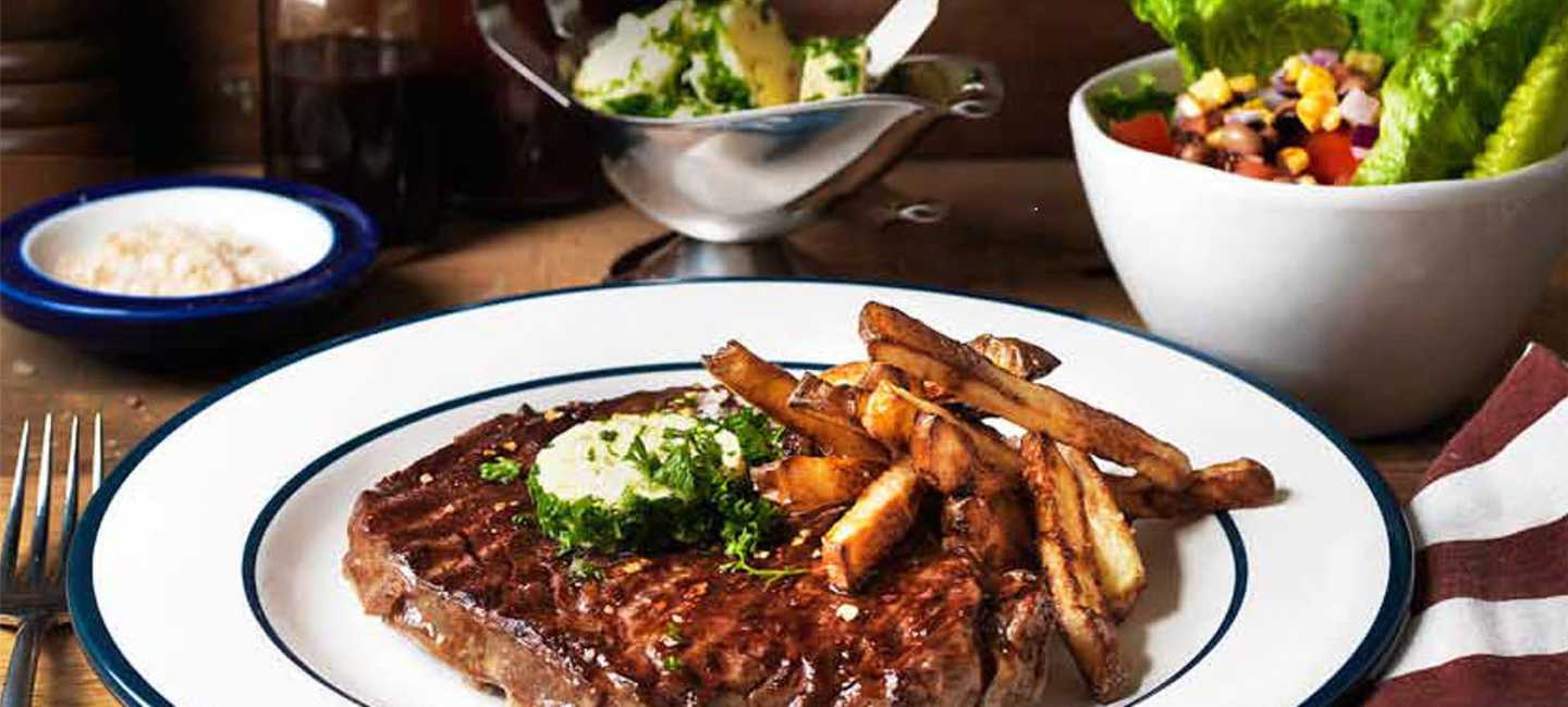 Entrecôte med whiskeysmör och röksaltad pommes frites