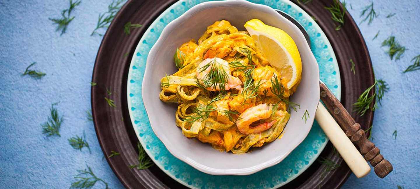 Pasta med lax, räkor och saffran