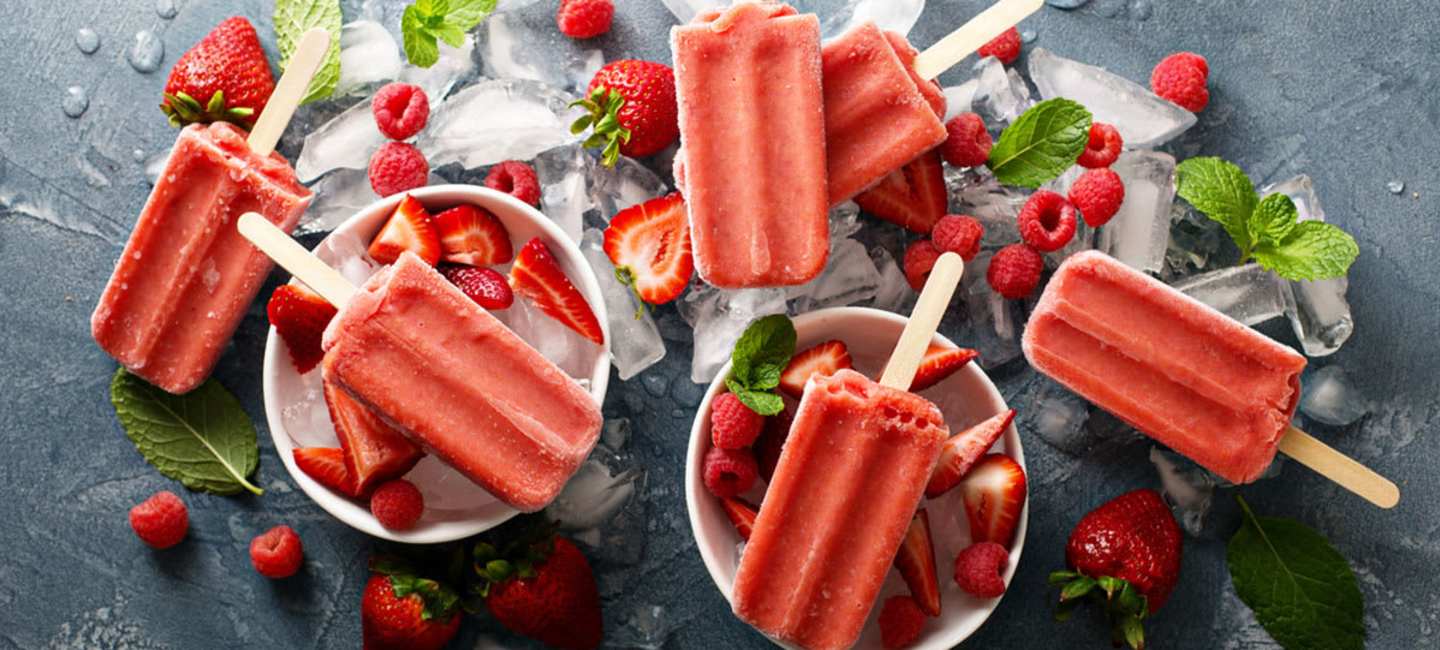 Glasspinnar med Sangria Sorbet