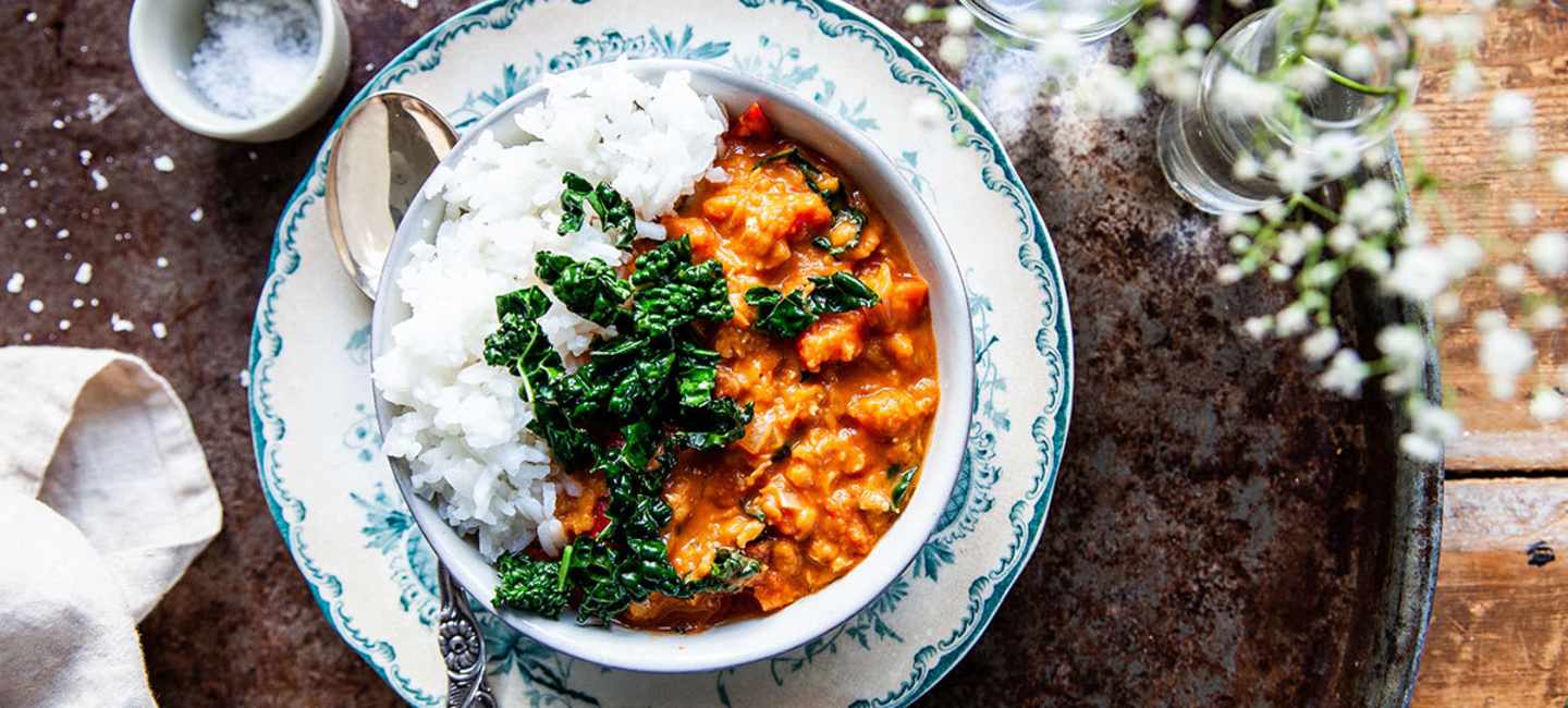 Linsgryta med kokosmjölk och svartkål