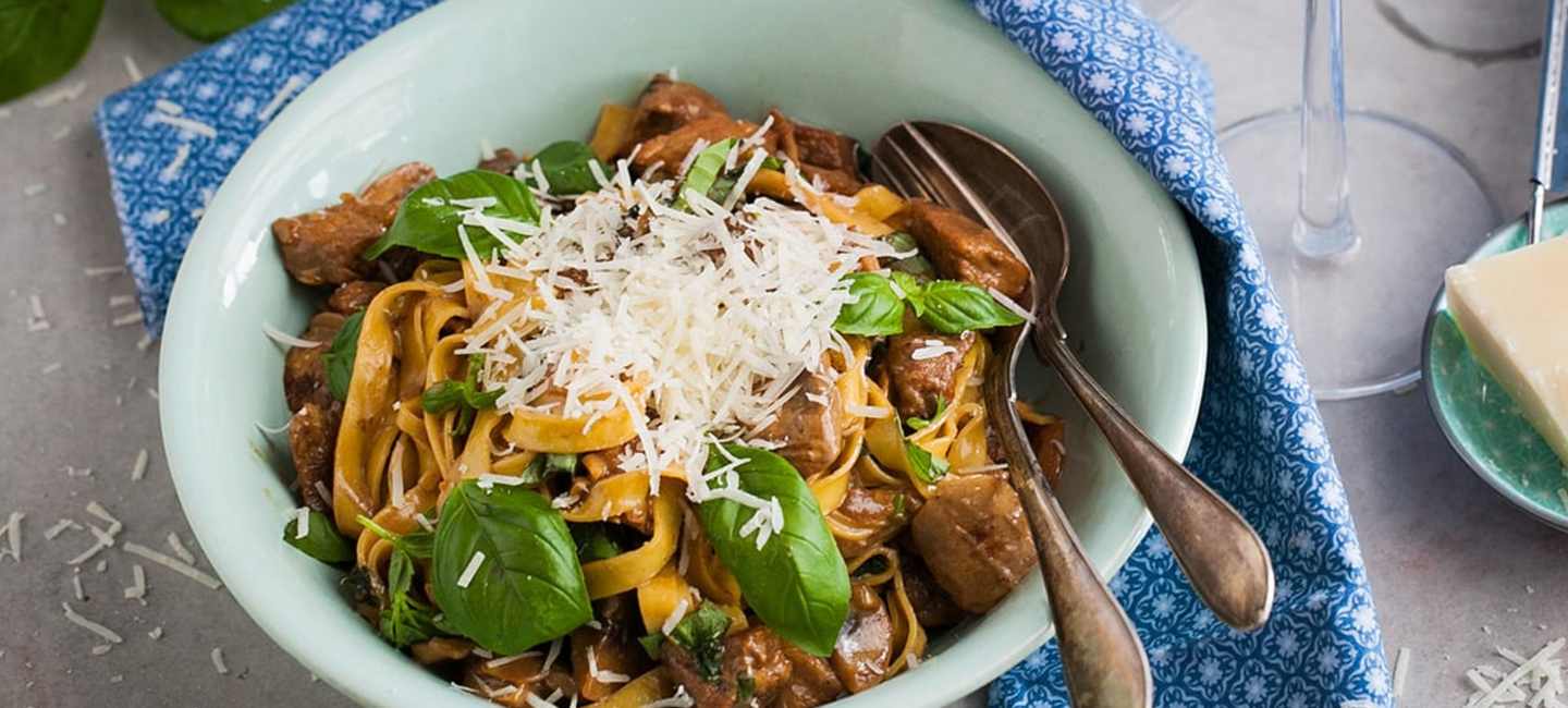 Krämig, lyxig pasta med oxfilé och svamp