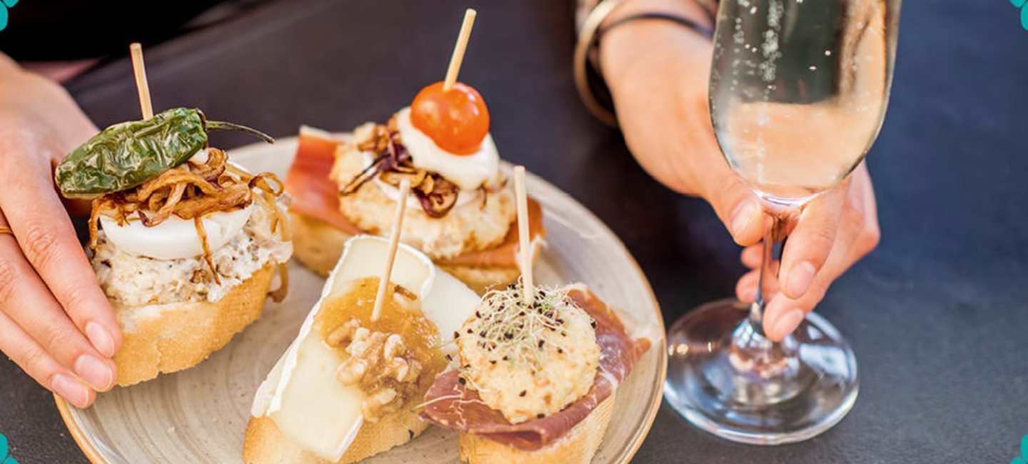 Tapas och ett glas cava