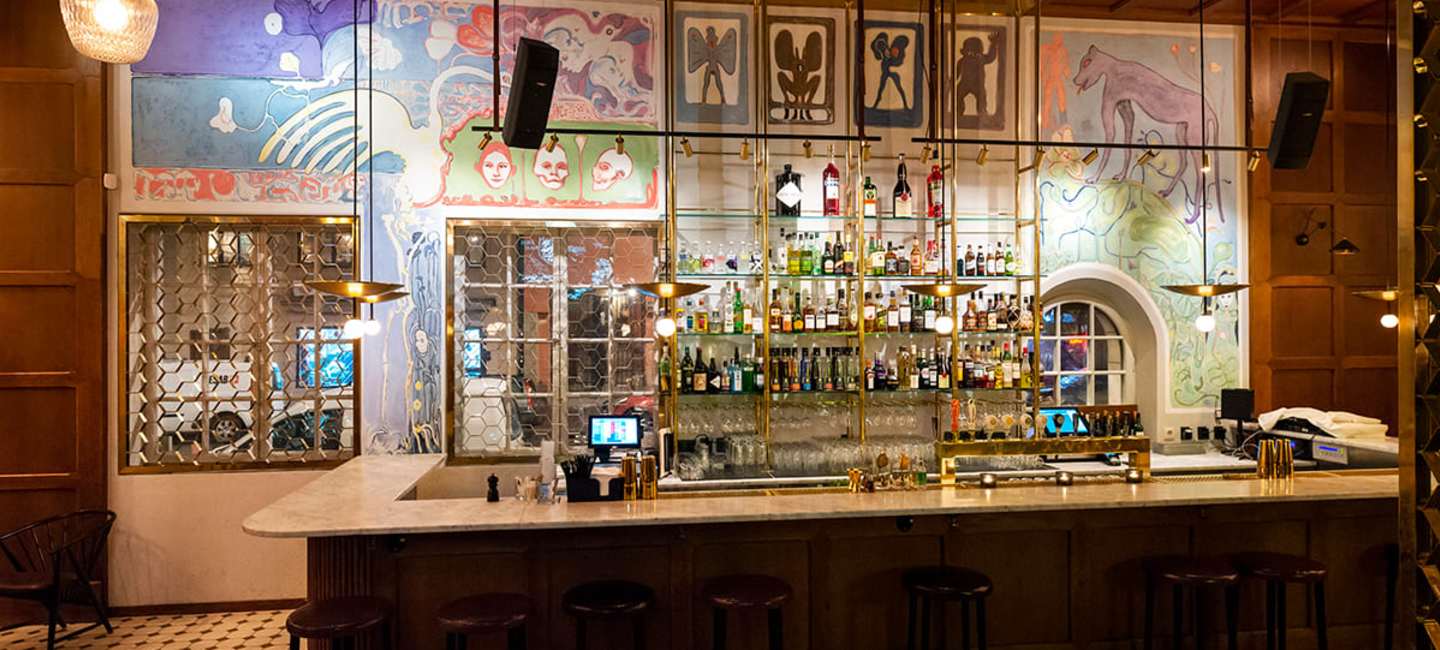 Baren på restaurang Pelikan