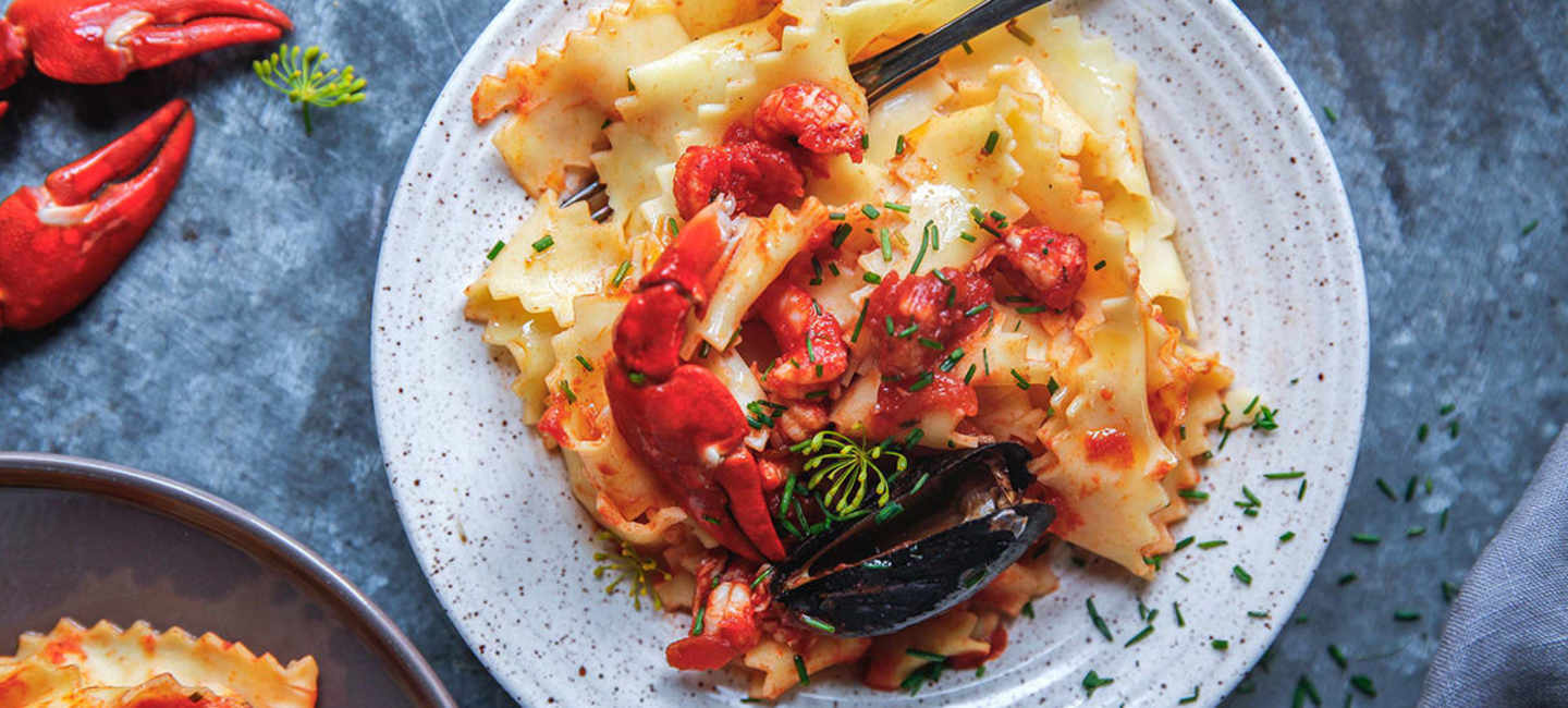 Skaldjurspasta med mustig tomatbas