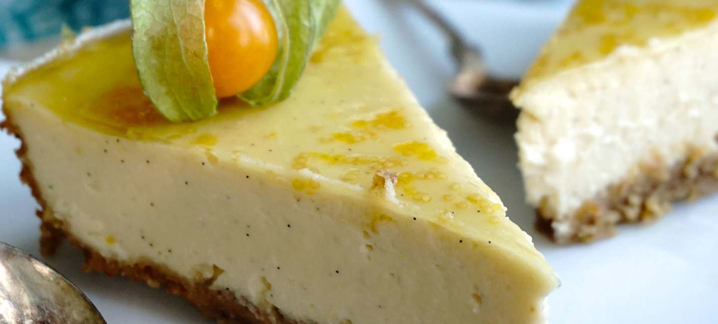 Lyxig Cheesecake med Amarula och physalisgelé