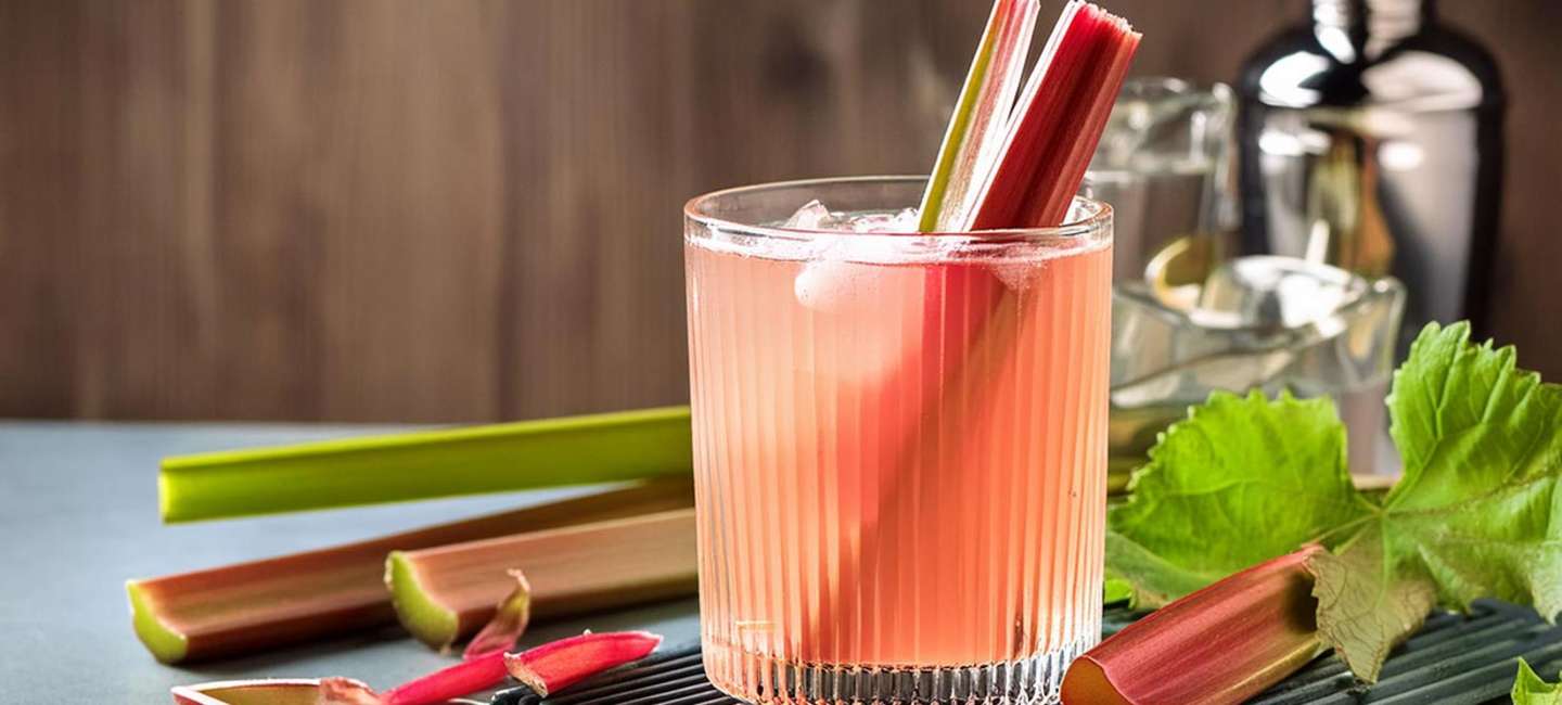 Rhubarb Paloma